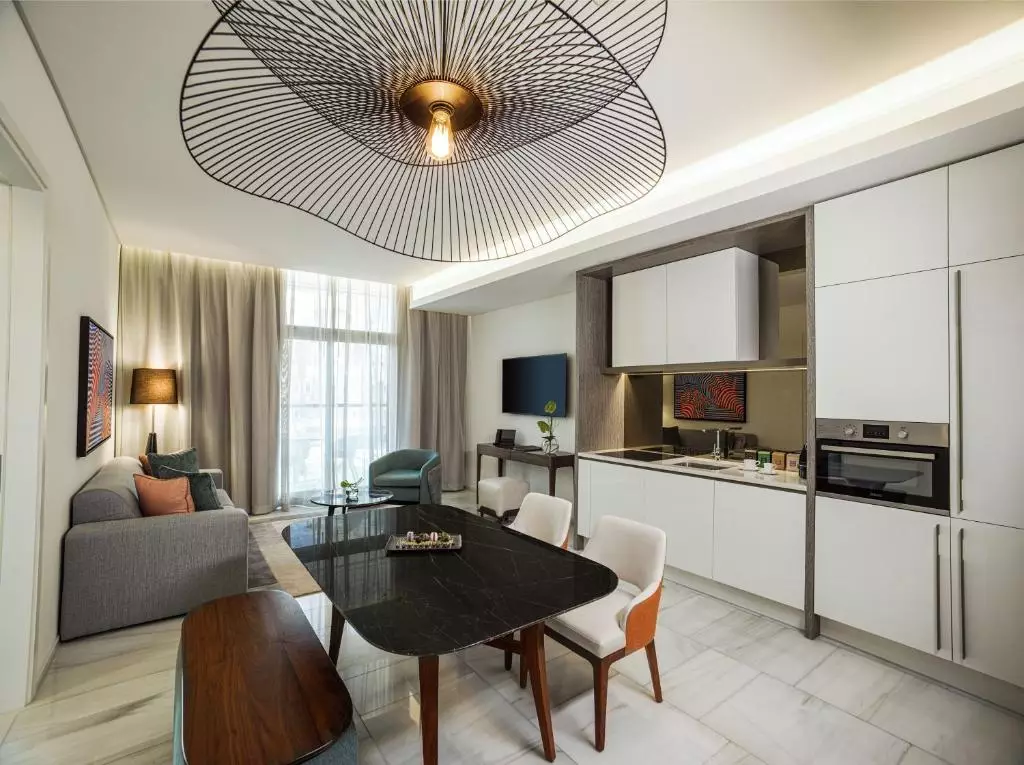 Th8 Palm Dubai Beach Resort